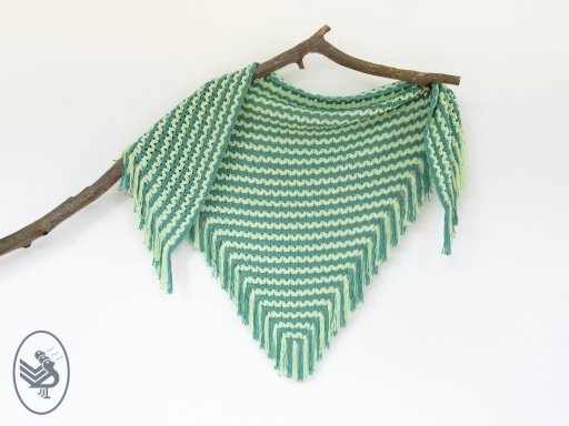 Cluster V-stitch shawl
