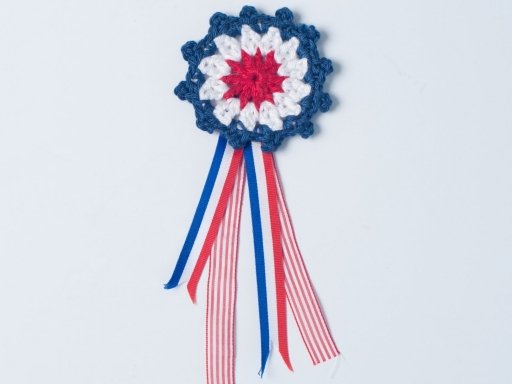 Gehäkelte Medaille 01