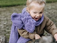 Bow scarf