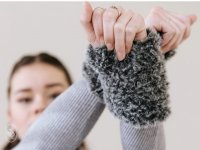 Col et manchettes au crochet