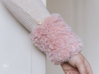 Crochet collar and cuffs