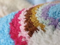 Regenbogen Knüpfkissen